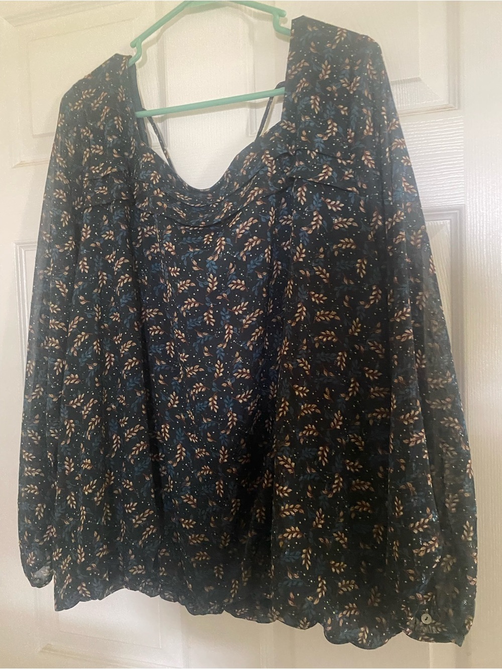 Women’s Plus Papermoon 3x Floral Peasant Blouse - Navy with Tan Leaf Print